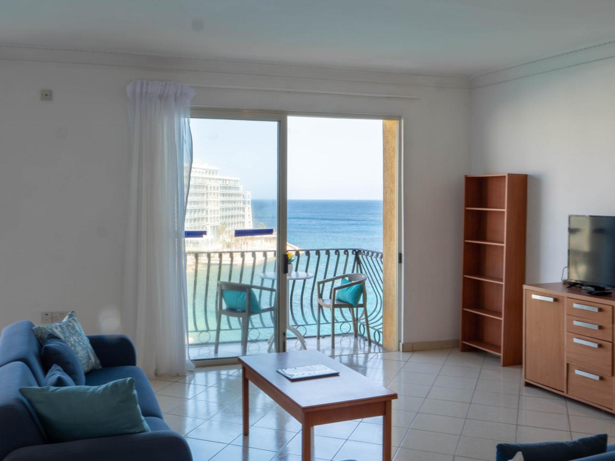 Morina Court - Seaview Apartments And Penthouse In St Julians By Shortletsmalta Saint Julian's Exterior photo