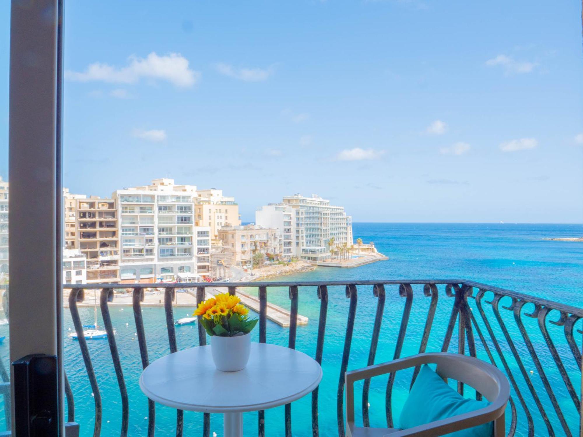 Morina Court - Seaview Apartments And Penthouse In St Julians By Shortletsmalta Saint Julian's Exterior photo